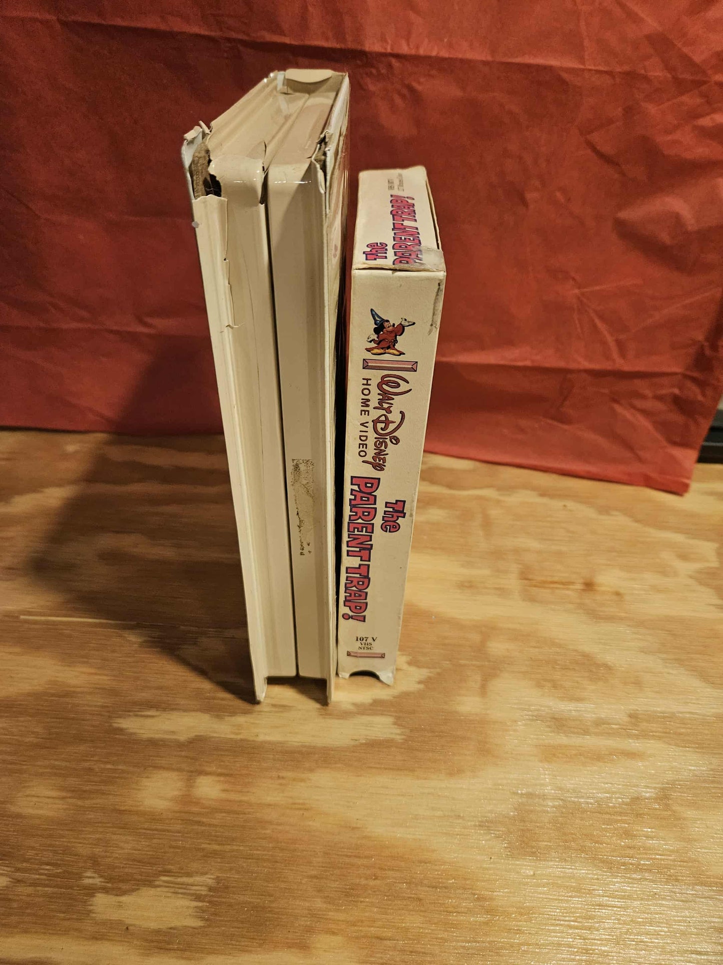 The Story of Robin Hood and his Merrie Men / The Parent Trap VHS set