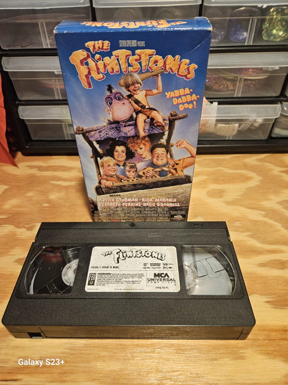 The Flintstones VHS John Goodman, Rosie O'Donnell, MCA Universal 