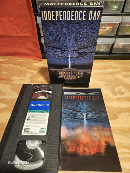 Independence Day VHS 1996 Will Smith Goldblum 20th Century Fox Lenticular Insert