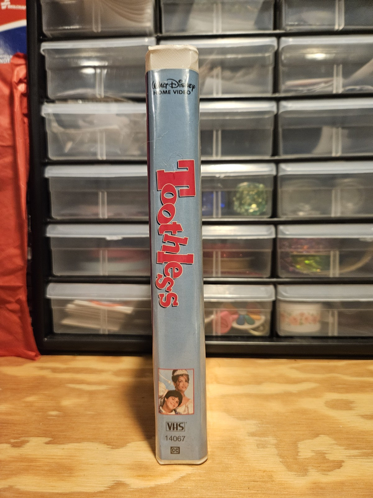Toothless VHS Video Tape, Kirstie Alley Midkiff, Redgrave Wonderful World Disney
