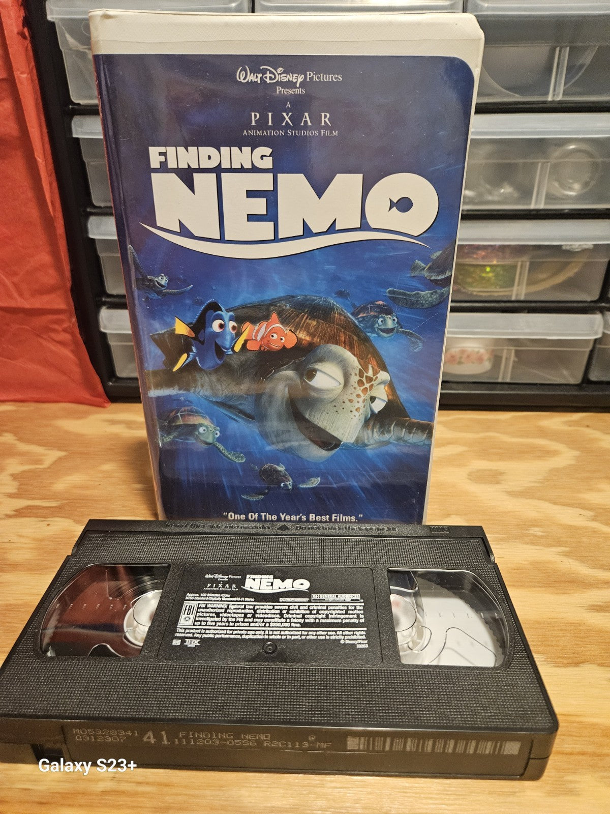 Finding Nemo VHS Walt Disney Pixar Clamshell Ellen Degeneres