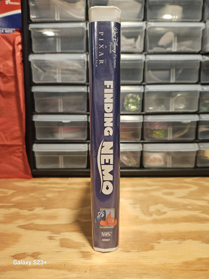 Finding Nemo VHS Walt Disney Pixar Clamshell Ellen Degeneres