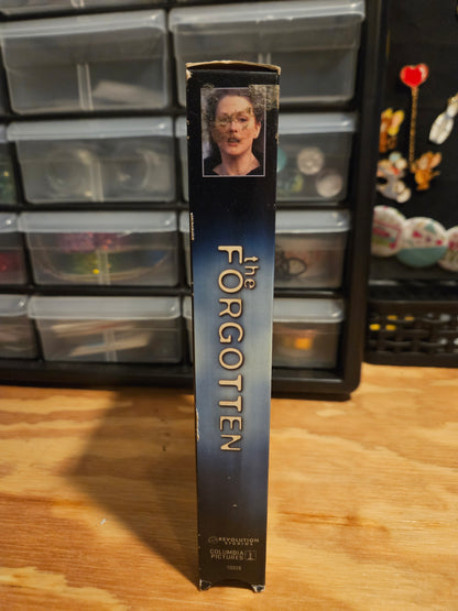 The Forgotten VHS Julianne Moore, Supernatural Thriller