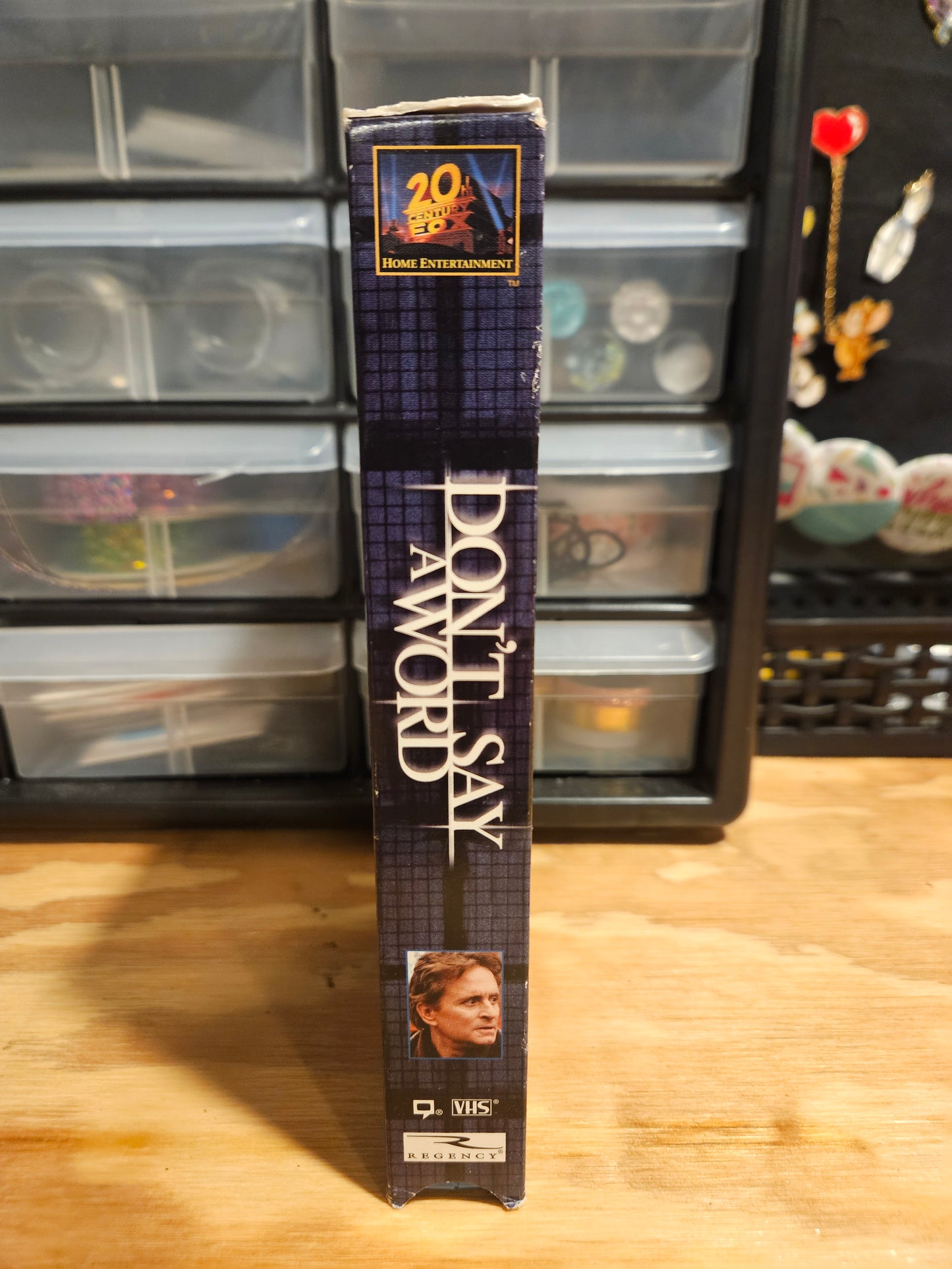 Don't Say A Word, Thriller, Michael Douglas, Brittney Murphy, Blue Tape, Blockbuster