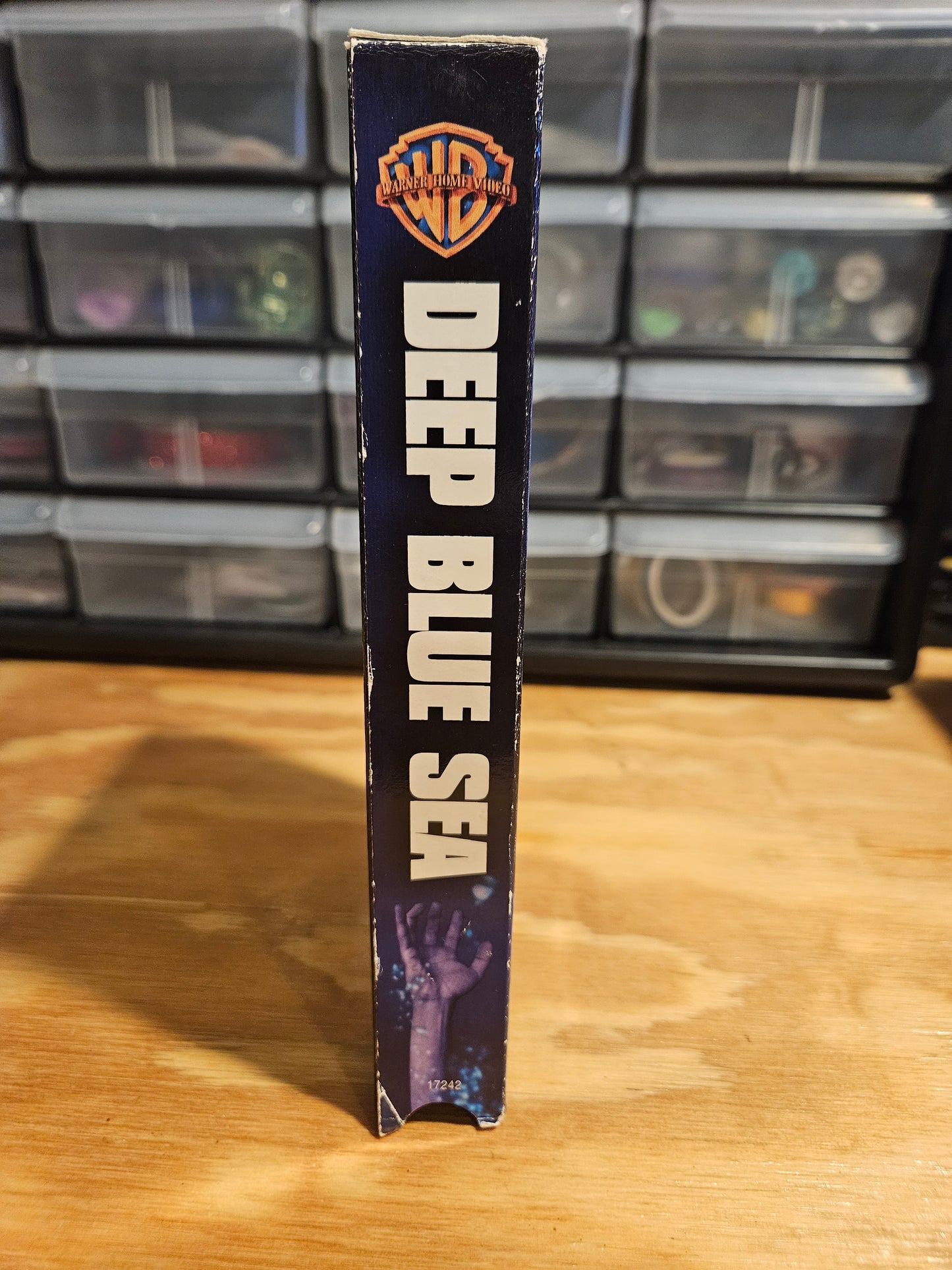 Deep Blue Sea VHS, Suspense Thriller