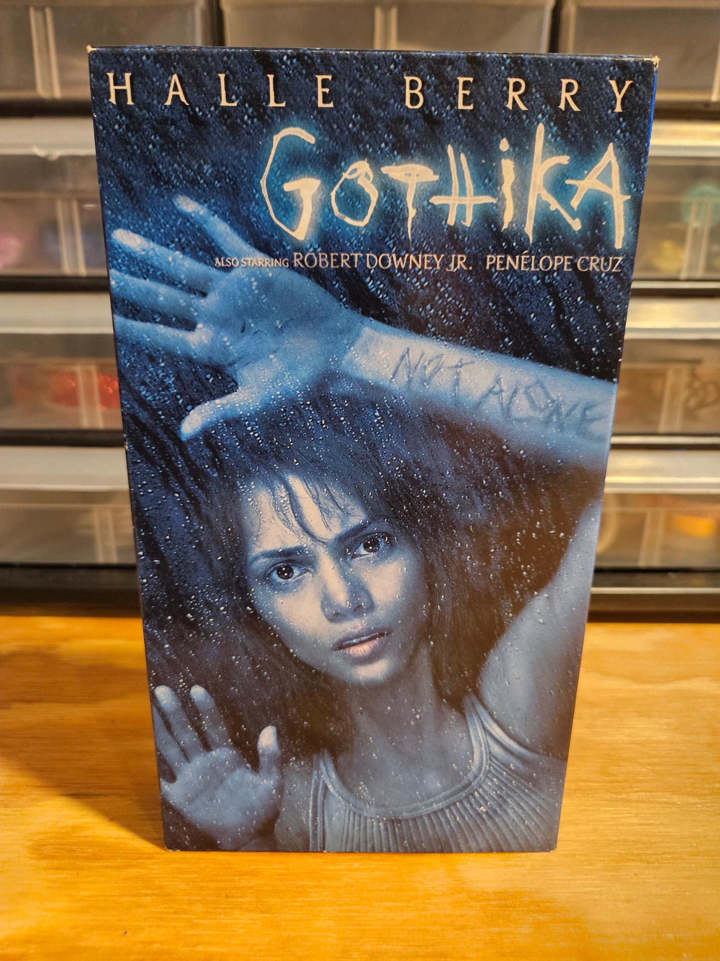 Gothika VHS, Horror/Suspense, Halle Berry, Robert Downey Jr., Penelope Cruz