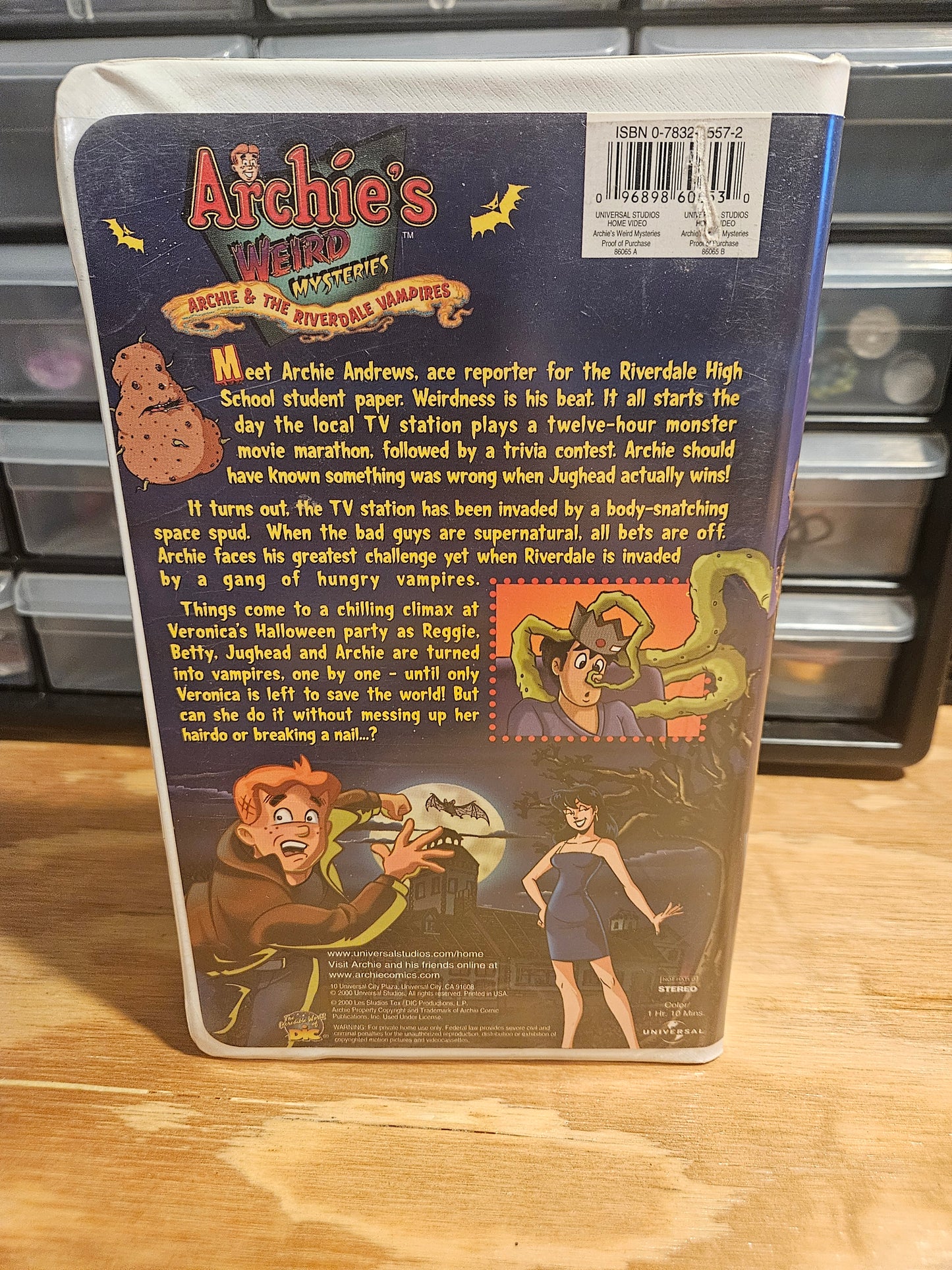 Archie's Weird Mysteries - Archie and the Riverdale Vampires VHS