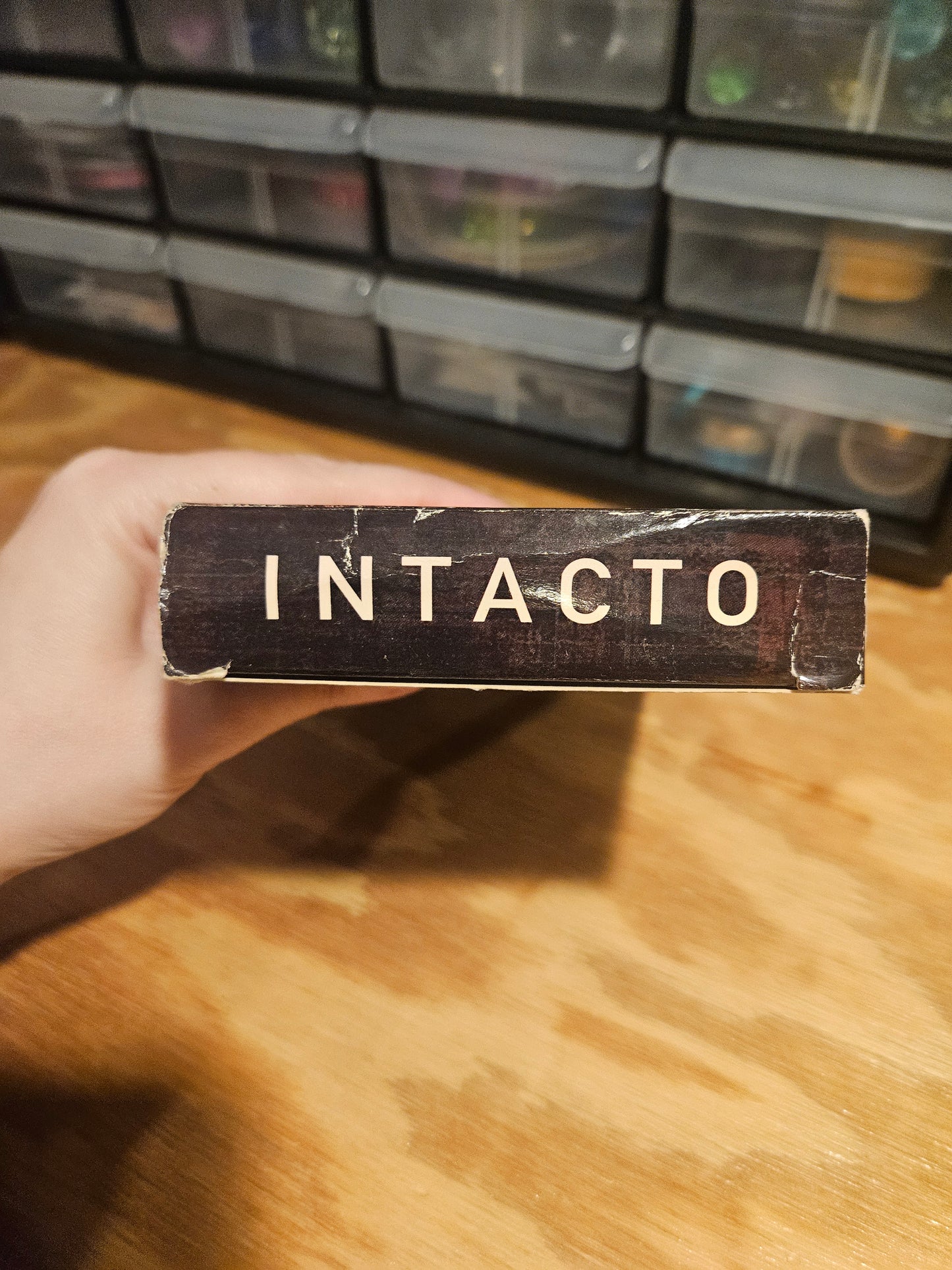 Intacto VHS, Thriller, SPANISH / En Español
