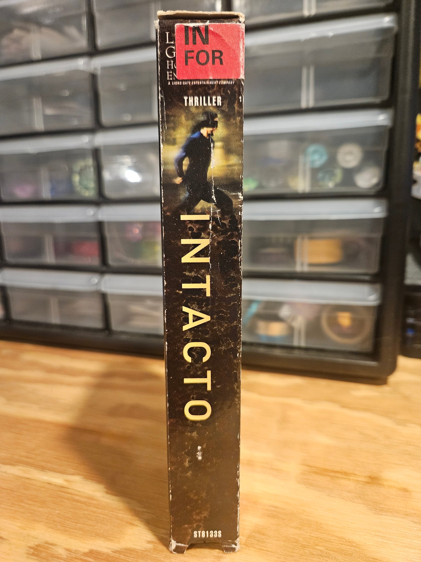 Intacto VHS, Thriller, SPANISH / En Español