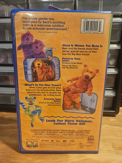 Bear in the Big Blue House VHS - Home is Where the Bear Is & What's in the Mail Today?