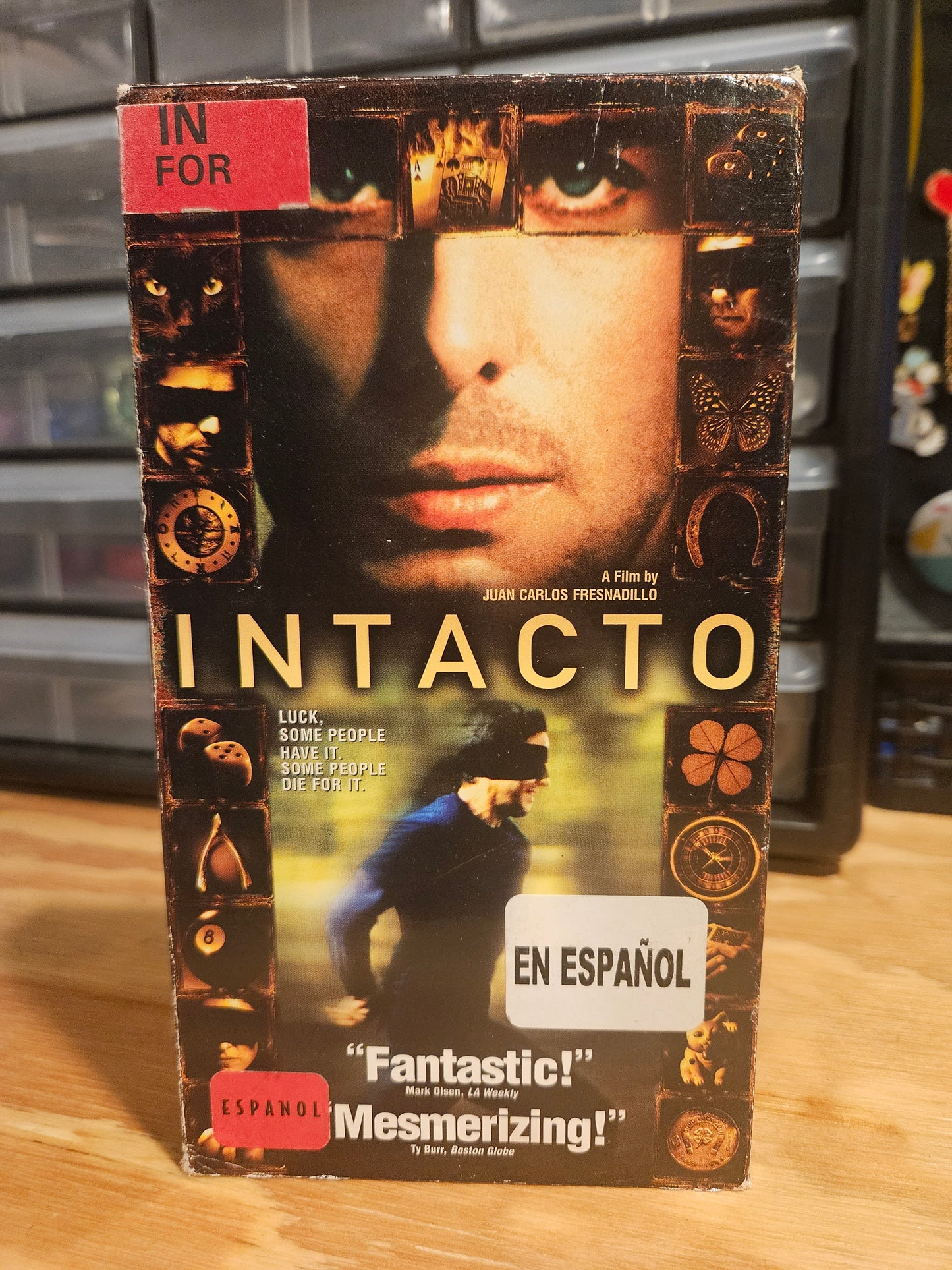 Intacto VHS, Thriller, SPANISH / En Español